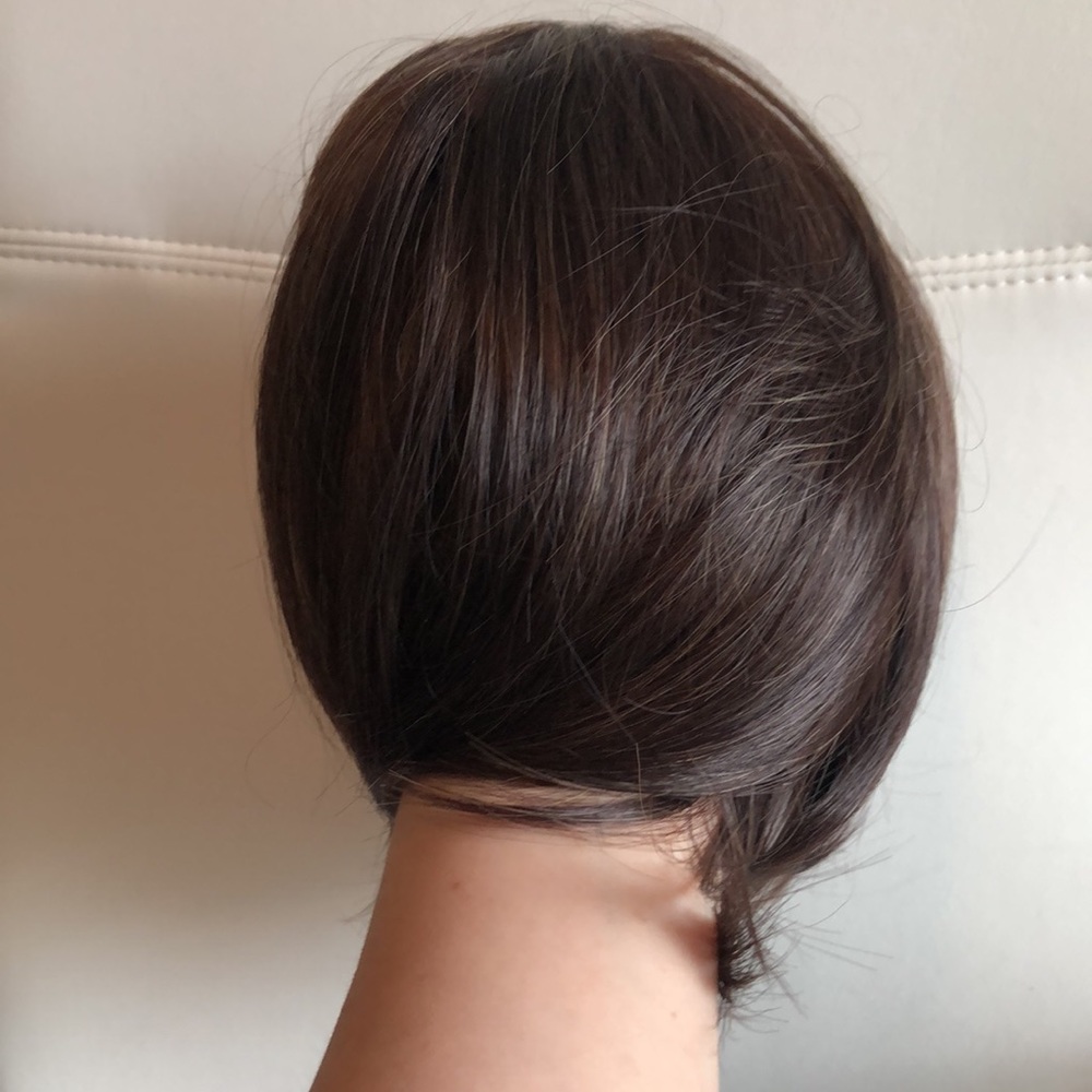 Brown Bob Wig - Picture 3 of 8